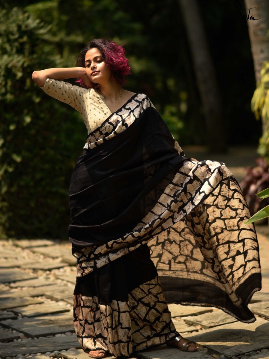Women's Black Mulberry Silk Saree