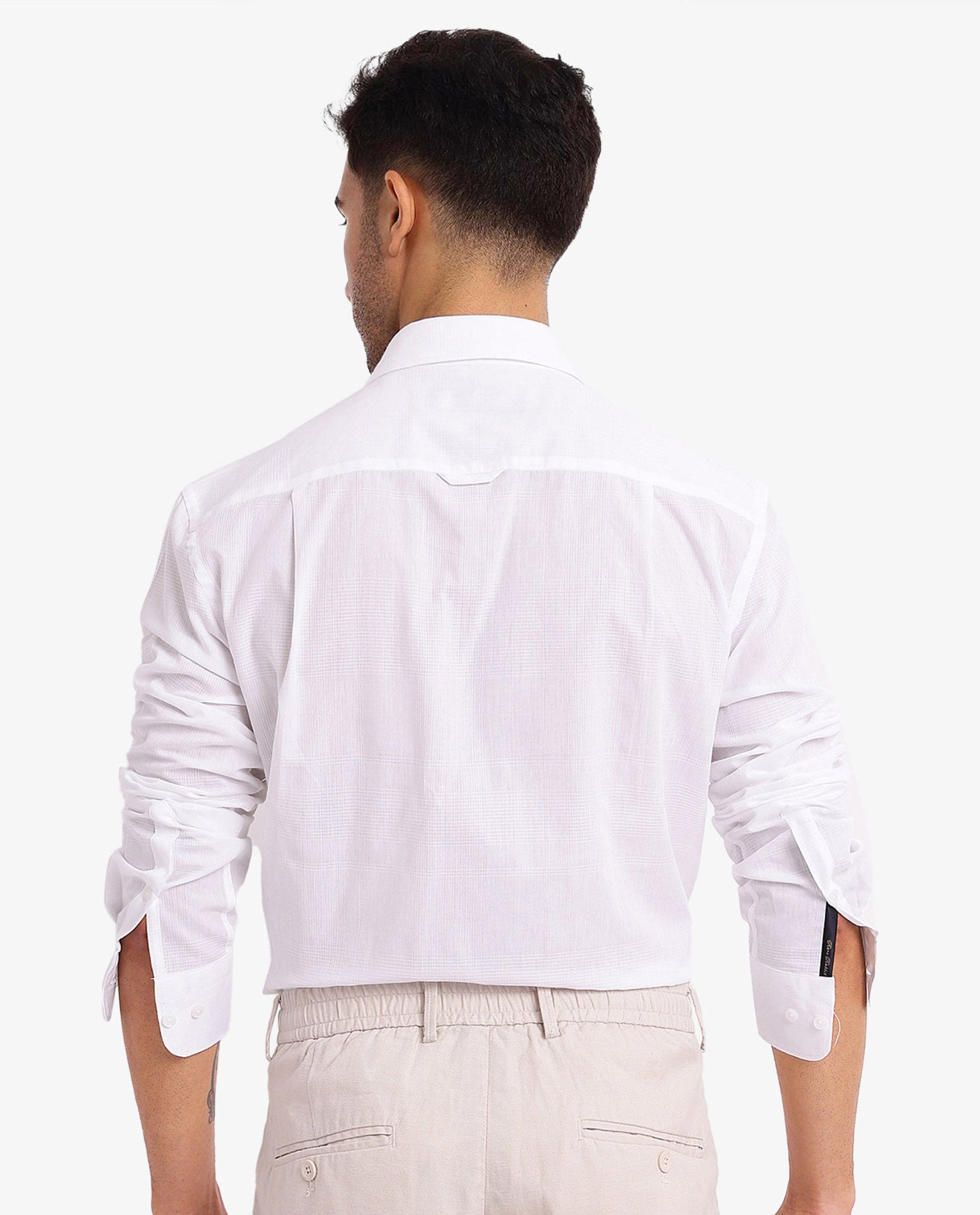 Men's White Formal Regular Fit Solid Full Sleeves Shirt