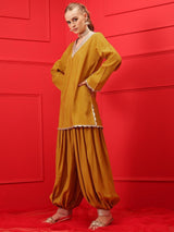 Women's Yellow V-Neck Lace Detailing Straight Kurta With Patiala