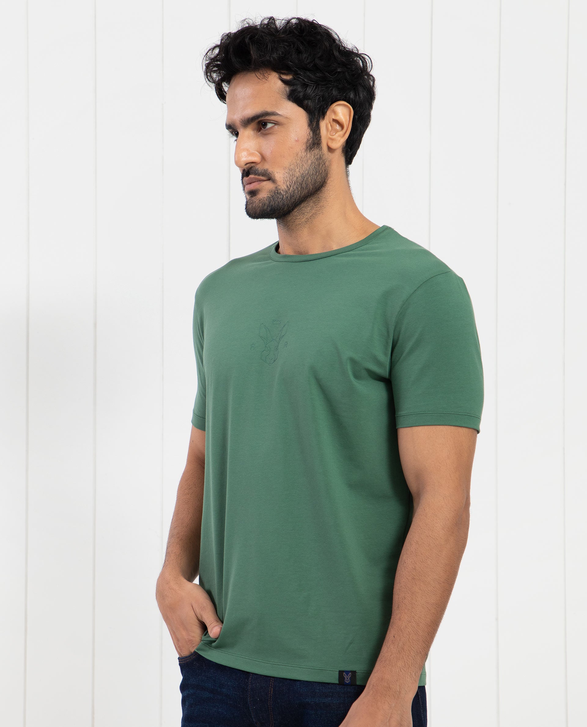 Men's Green Casual Slim Fit Solid Half Sleeves Tshirt