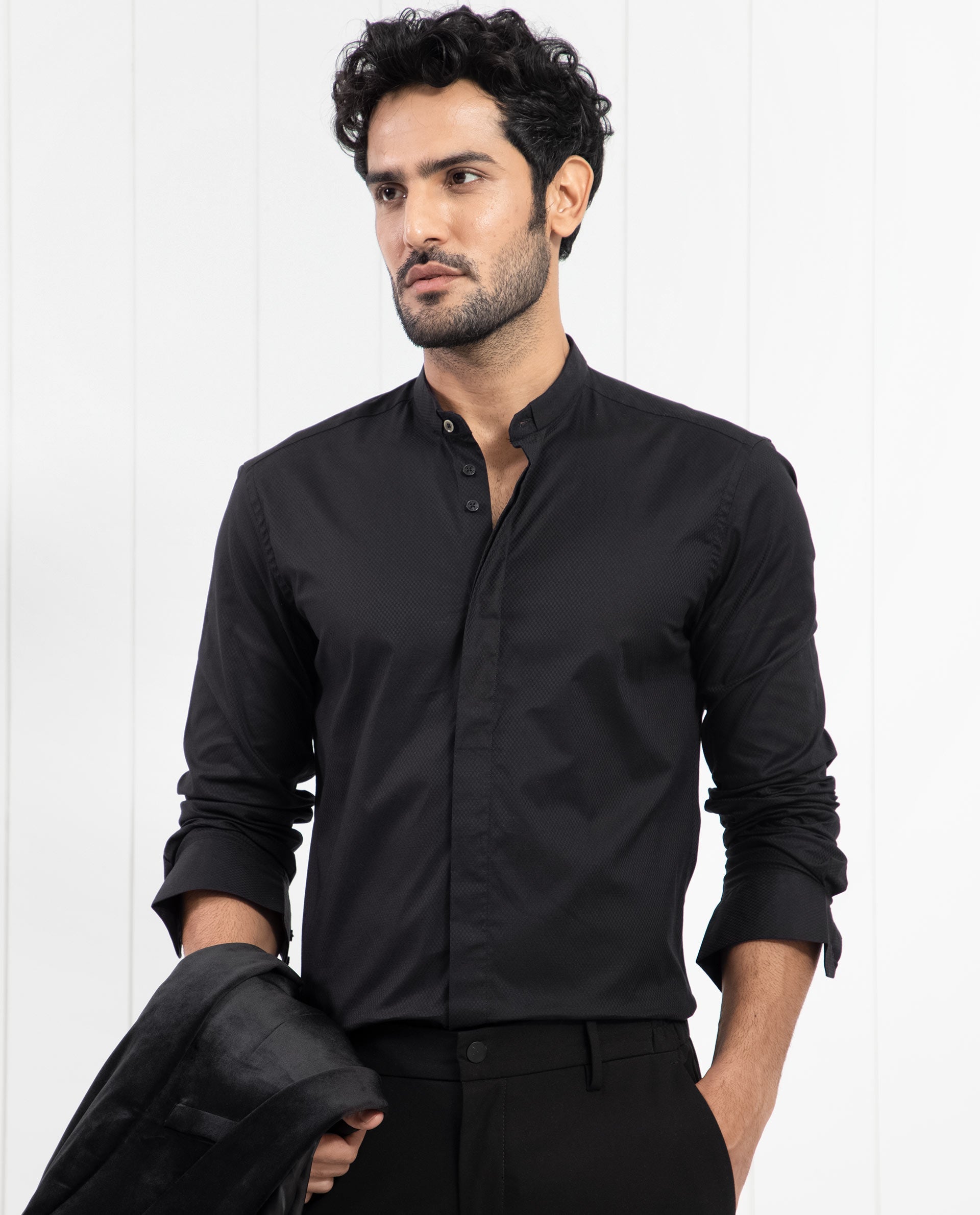 Men's Black Formal Regular Fit Solid Full Sleeves Shirt