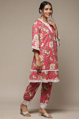 Women's Pink Festive Three Quarter Sleeves Kurta Sets
