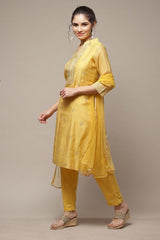 Women's Yellow Festive Three Quarter Sleeves Kurta Sets