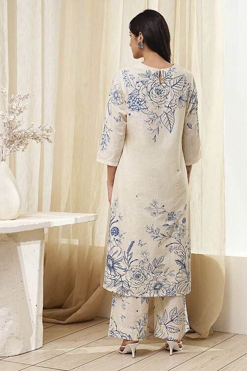 Women's White Festive Three Quarter Sleeves Kurta Sets