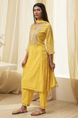 Women's Yellow Festive Three Quarter Sleeves Kurta Sets