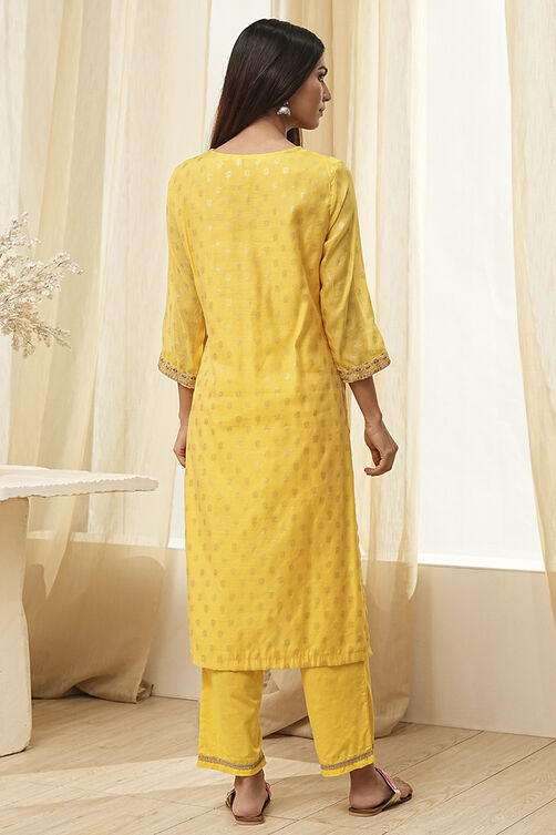 Women's Yellow Festive Three Quarter Sleeves Kurta Sets