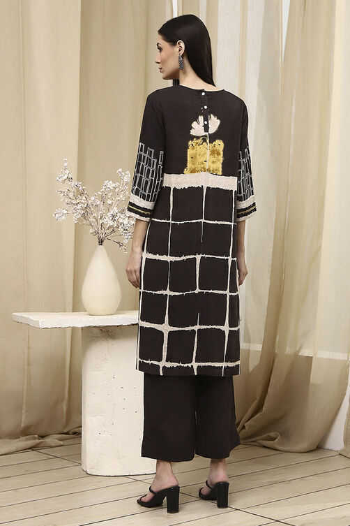 Women's Brown Festive Three Quarter Sleeves Kurta Sets
