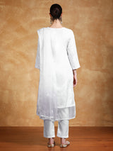 Women's White Floral Heavy Embroidered Kurta With Trouser & Dupatta