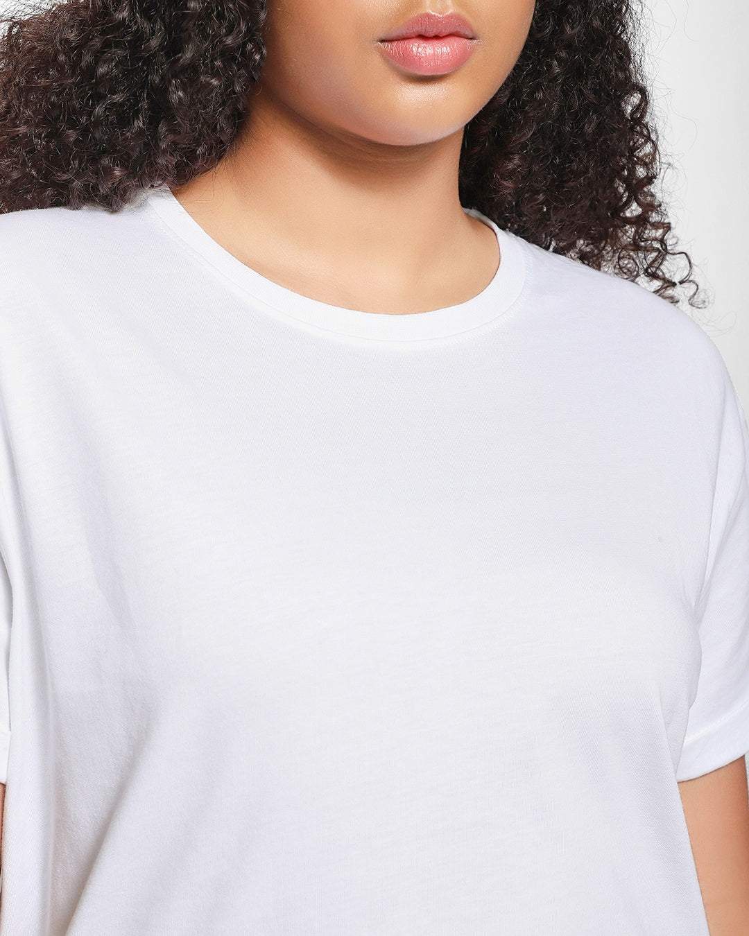 Women's White Casual Boyfriend Fit Solid Half Sleeves Tshirt