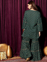 Women's Green Floral Printed Round Neck Long Sleeves Pure Cotton Kurti with Sharara
