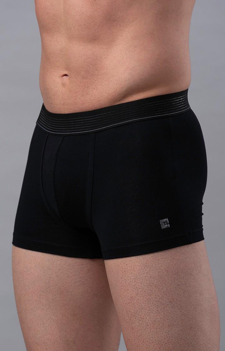 Men's Black Mid-Rise Solid Trunk