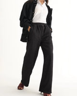 Women's Black Cotton Blend Plain Ankle Length Lounge Jeans